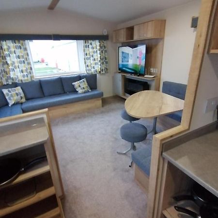 69R Seawick 2 Bedroom Caravan . New For 2022 Saint Osyth Zewnętrze zdjęcie