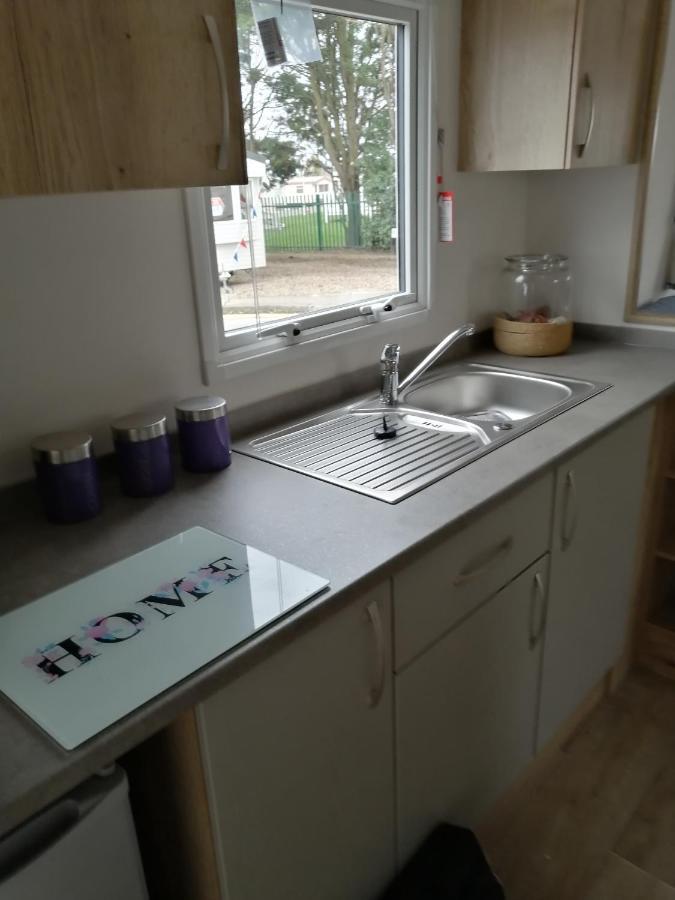 69R Seawick 2 Bedroom Caravan . New For 2022 Saint Osyth Zewnętrze zdjęcie