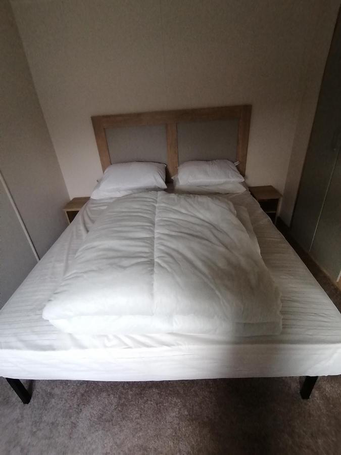 69R Seawick 2 Bedroom Caravan . New For 2022 Saint Osyth Zewnętrze zdjęcie
