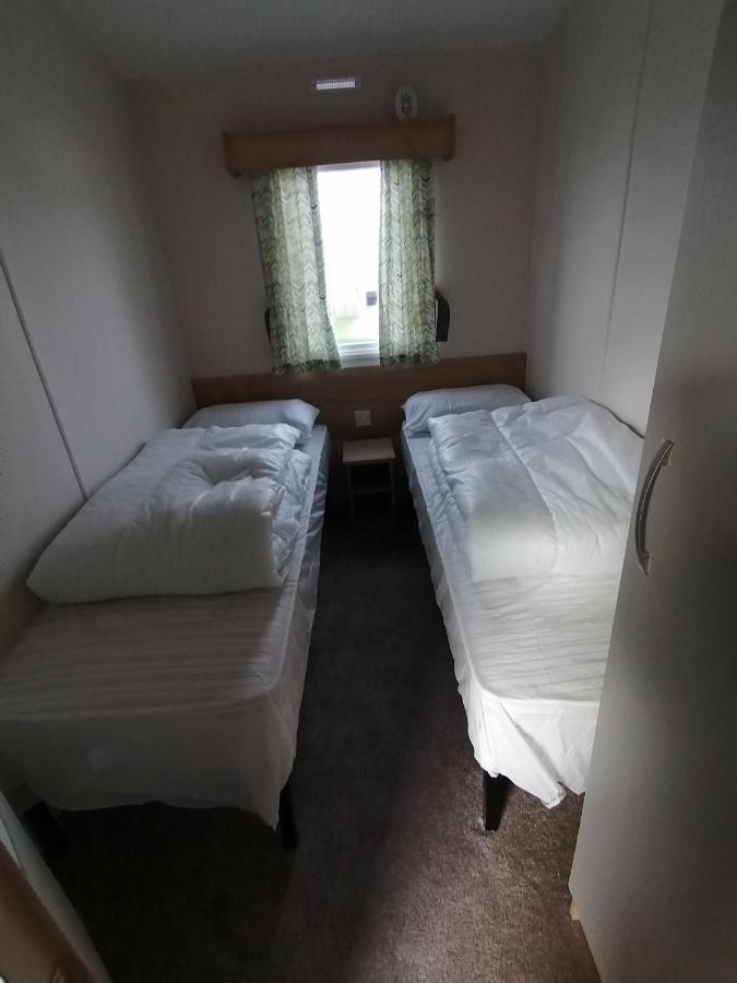 69R Seawick 2 Bedroom Caravan . New For 2022 Saint Osyth Zewnętrze zdjęcie