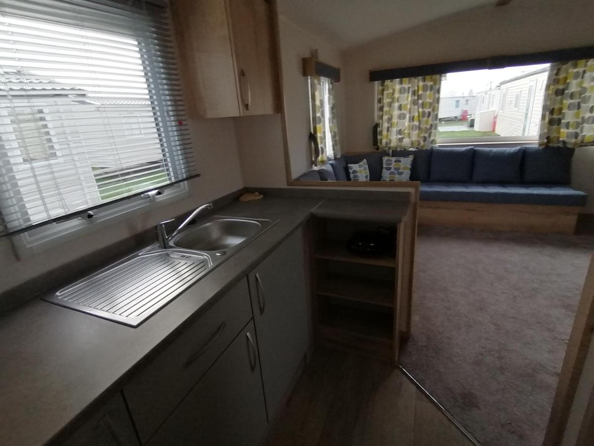 69R Seawick 2 Bedroom Caravan . New For 2022 Saint Osyth Zewnętrze zdjęcie