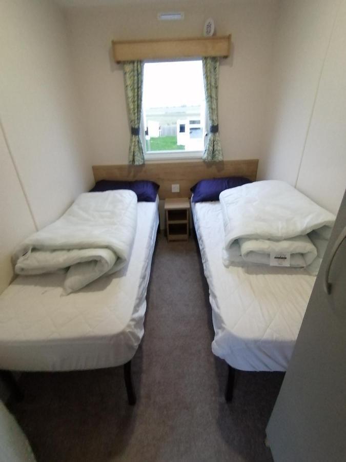 69R Seawick 2 Bedroom Caravan . New For 2022 Saint Osyth Zewnętrze zdjęcie