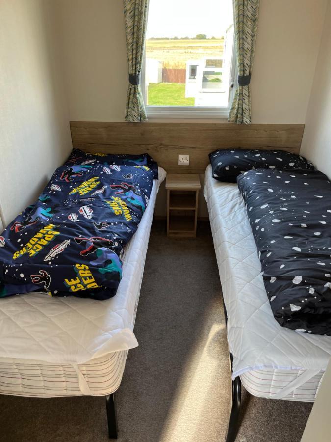 69R Seawick 2 Bedroom Caravan . New For 2022 Saint Osyth Zewnętrze zdjęcie